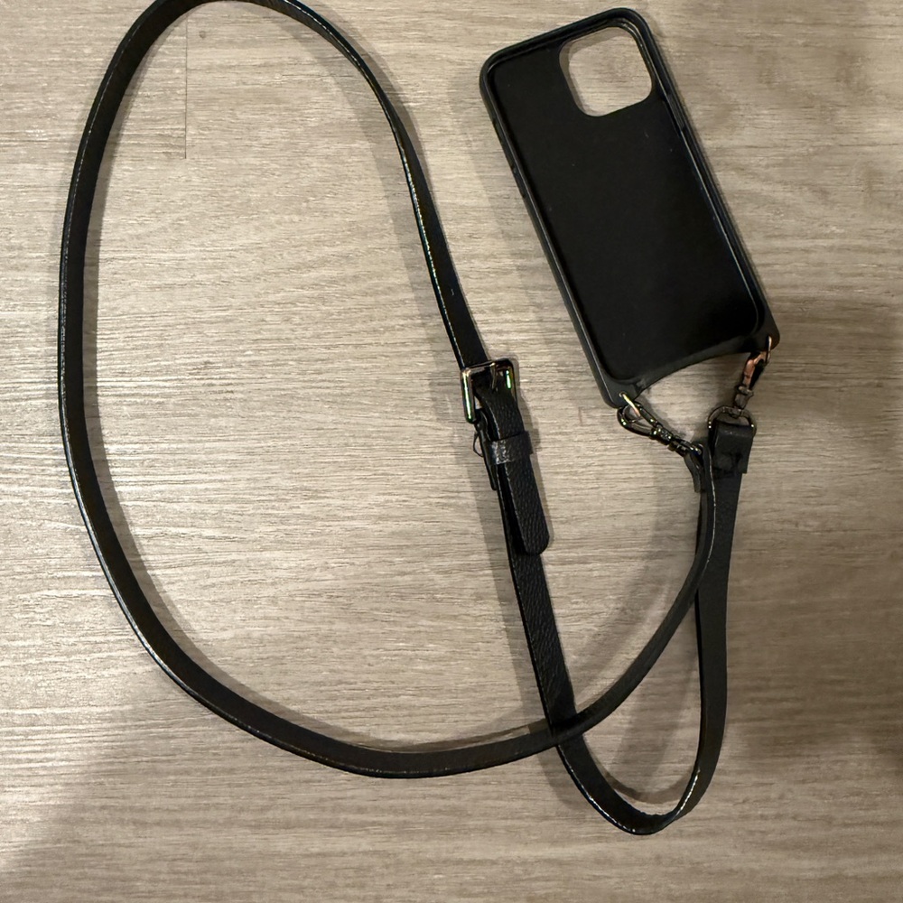 Bandolier iphone 13 ProMax